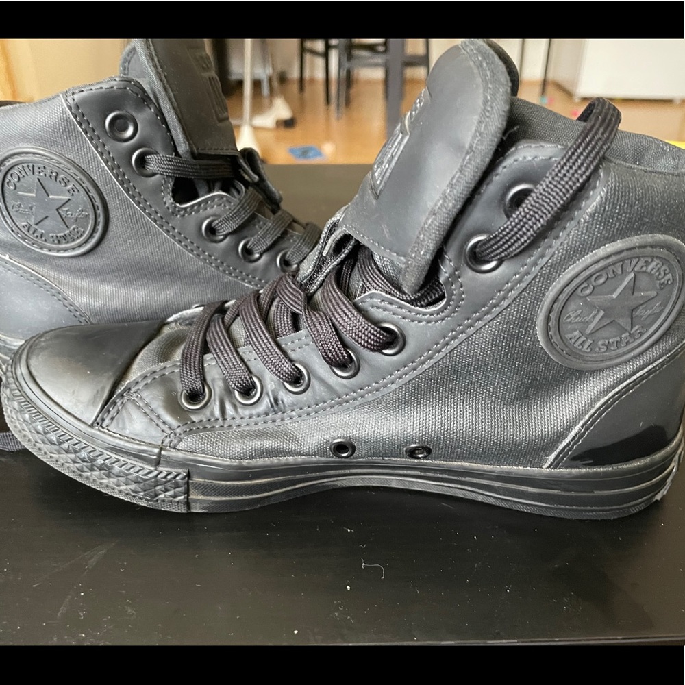 All star women’s converse shoes